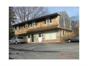 100 Forbes St in East Providence, RI - Building Photo - Building Photo