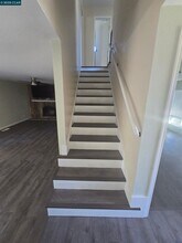 1000 View Dr in Richmond, CA - Building Photo - Building Photo