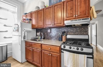 3017 W Girard Ave in Philadelphia, PA - Building Photo - Building Photo