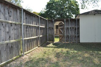 1416 Easton Rd in Dallas, TX - Building Photo - Building Photo