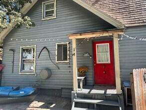 482 Zuger Ct in Crestline, CA - Building Photo - Building Photo