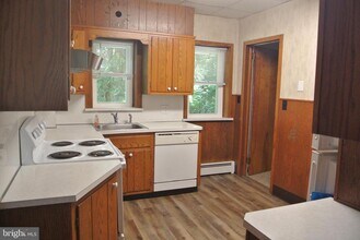 330 Broad St in Spring City, PA - Building Photo - Building Photo