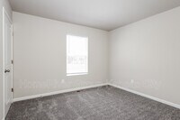 108 Burlington Dr photo'