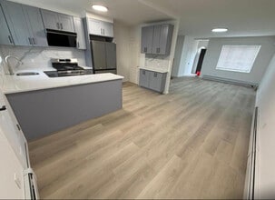 62-55 80th St in Queens, NY - Building Photo - Building Photo