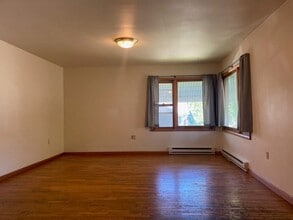 729 S 14th Ave in Bozeman, MT - Building Photo - Building Photo