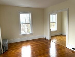 17 Avon St in Melrose, MA - Building Photo - Building Photo