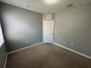 2933 SE 2nd Dr in Homestead, FL - Building Photo - Building Photo