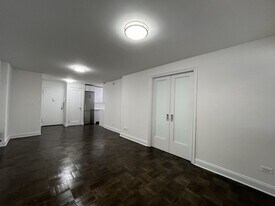 96 Fifth Avenue, Unit 15G in New York, NY - Building Photo