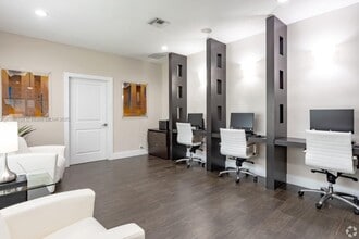 7575 Hampton Blvd in North Lauderdale, FL - Building Photo - Building Photo
