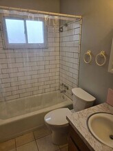 2264 5th St SW in Akron, OH - Foto de edificio - Building Photo