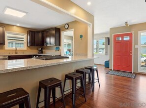5617-5621 Dorothy Dr in San Diego, CA - Building Photo - Building Photo