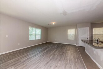 5012 San Palermo Dr in Bradenton, FL - Building Photo - Building Photo