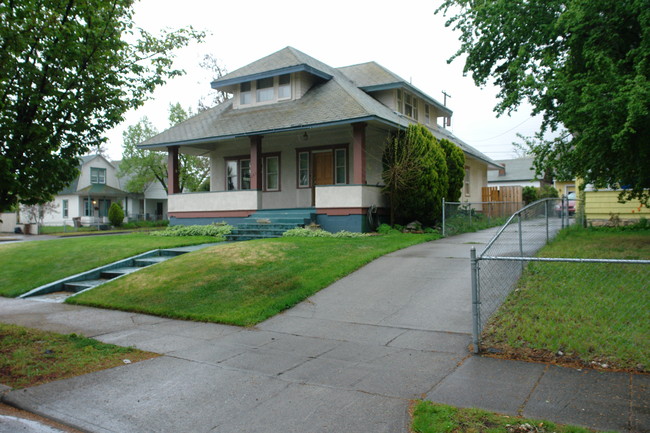 803 W Nora Ave in Spokane, WA - Building Photo - Building Photo