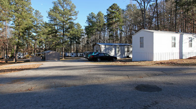 Kingsborough Estates MHC in Raleigh, NC - Building Photo - Building Photo