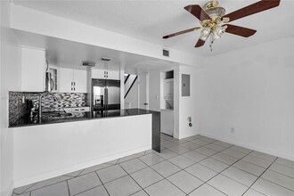 5375 W 23rd Ct in Hialeah, FL - Building Photo - Building Photo