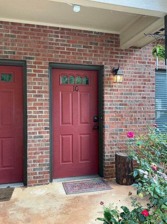 385 Old Epps Bridge Rd in Athens, GA - Building Photo - Building Photo