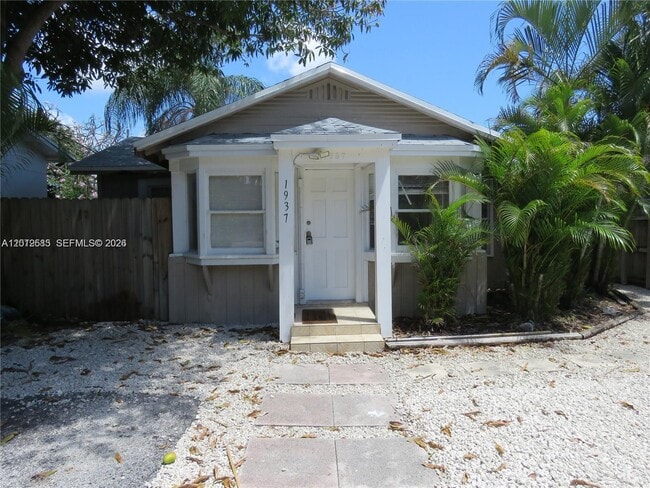 property at 1937 Taylor St