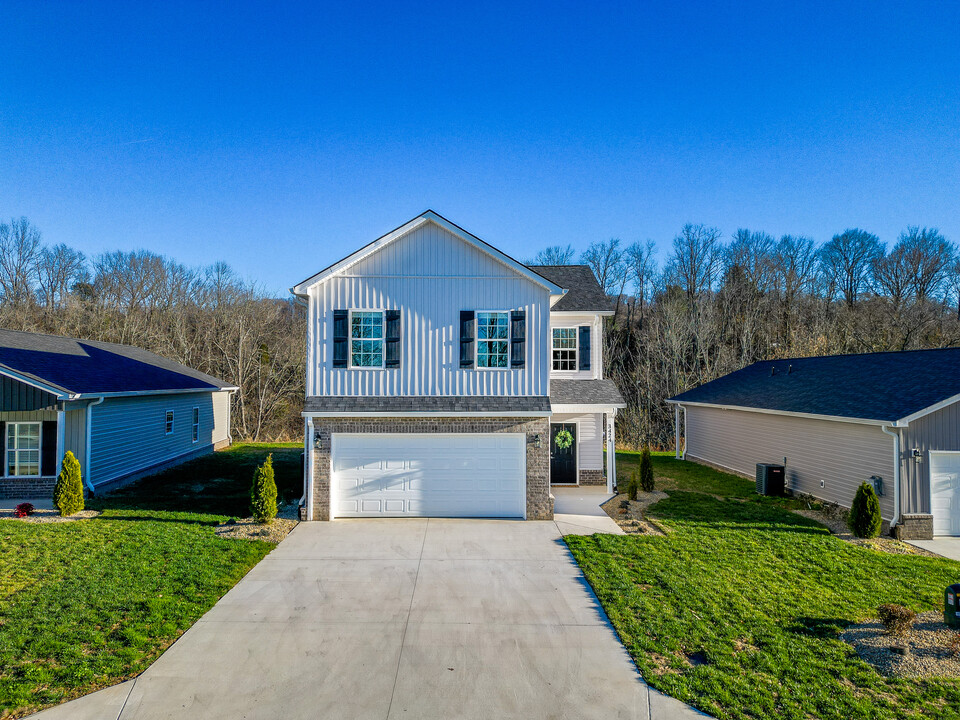 3481 Frylee Ct in Kingsport, TN - Building Photo