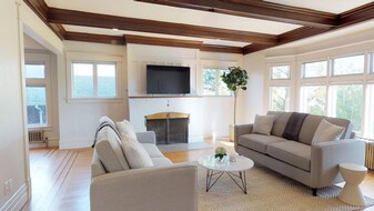 806 N 48th St in Seattle, WA - Building Photo