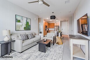 2361 Commerce Park Dr NE, Unit 1404 in Palm Bay, FL - Building Photo