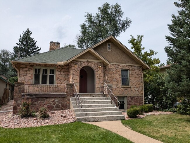 843 17th St in Boulder, CO - Building Photo - Building Photo