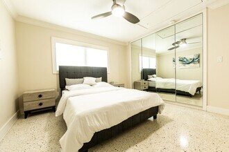 1410 Polk St in Hollywood, FL - Foto de edificio - Building Photo