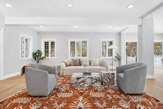 2 Wynmor Rd in Scarsdale, NY - Building Photo - Building Photo