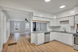 57 1/2 Saratoga Ave in Waterford, NY - Building Photo - Building Photo