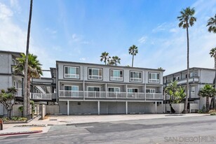 1111 Seacoast Dr in Imperial Beach, CA - Building Photo
