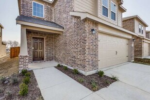 855 Breakwater Dr in Princeton, TX - Building Photo