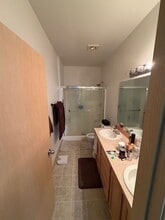 2904 SE 8th St in Renton, WA - Building Photo - Building Photo