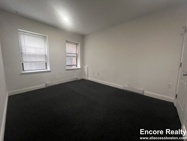 780 Columbus Ave, Unit 1 in Boston, MA - Building Photo - Building Photo