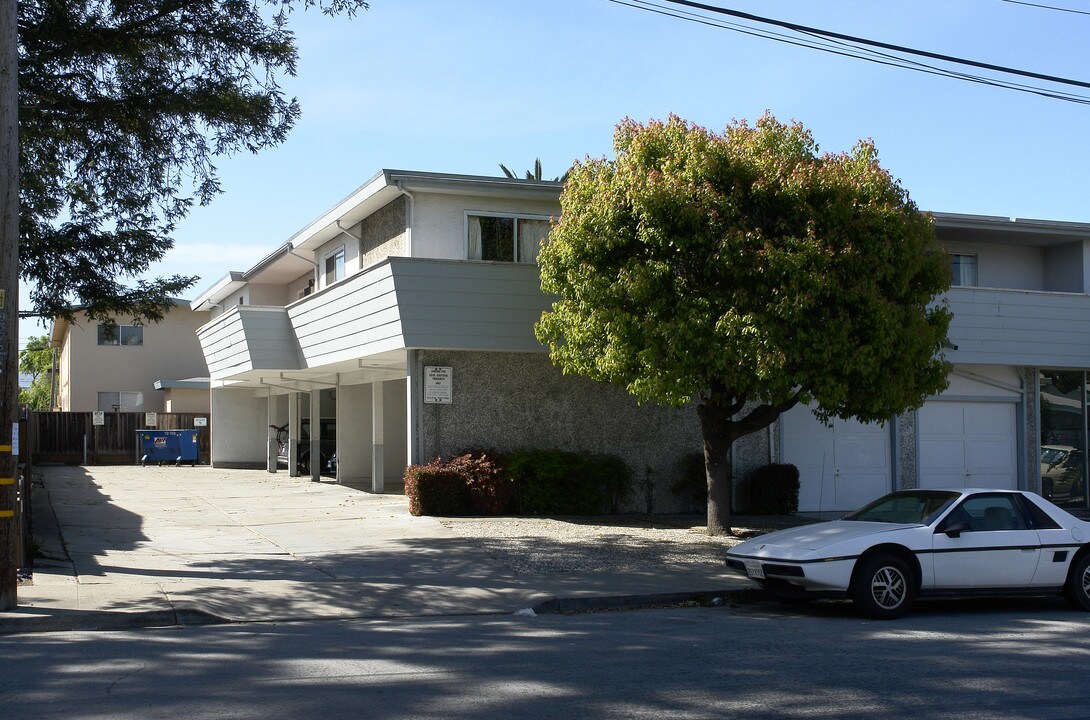 1518 Oxford St in Redwood City, CA - Foto de edificio