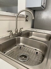 2406 Autumn Harvest Ct, Unit 102 in Odenton, MD - Building Photo - Building Photo