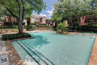 Covington Creek Apartment in Irving, TX - Foto de edificio - Building Photo