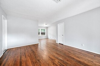 3723 Odin Ct in Houston, TX - Foto de edificio - Building Photo