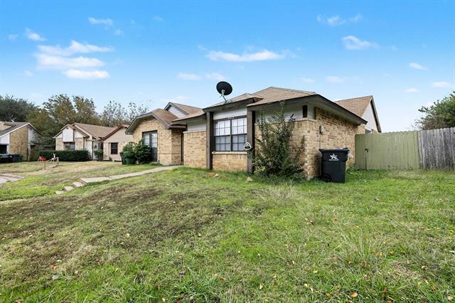 2412 Limestone Dr in Arlington, TX - Building Photo - Building Photo