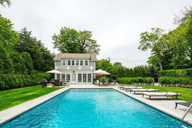 property at 196 Hill St