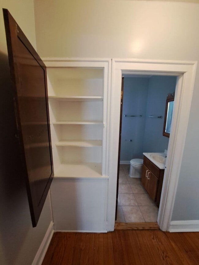 7321 S Ridgeland Ave in Chicago, IL - Building Photo - Building Photo