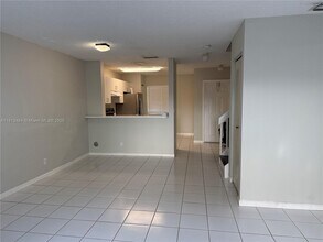 17432 SW 140th Ct in Miami, FL - Building Photo - Building Photo