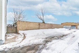 528 S 13th St in Newark, NJ - Building Photo - Building Photo