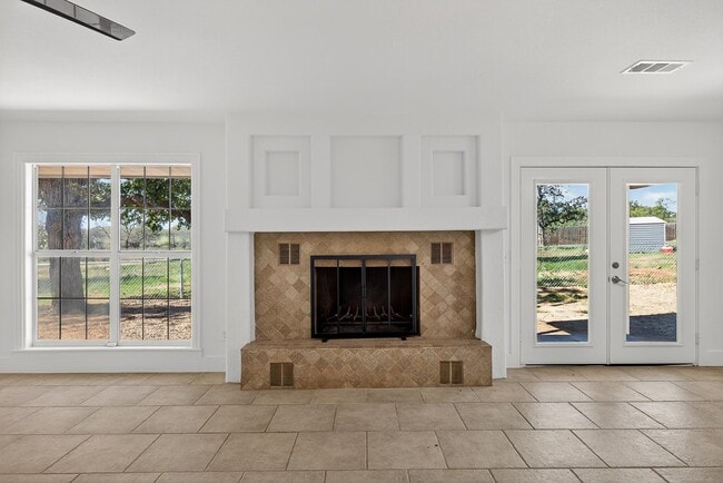 670 Woodland Acres Dr in Marble Falls, TX - Building Photo - Building Photo