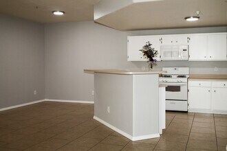 31355 David Ln in Temecula, CA - Foto de edificio - Building Photo