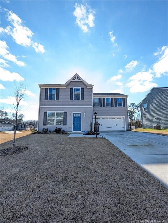 101 Spiers Ln in Williamsburg, VA - Building Photo