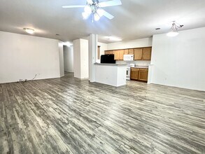 1713 McKenzie St in Round Rock, TX - Building Photo - Building Photo