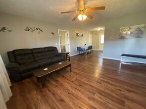 1152 Barker Dr in White Pine, TN - Building Photo - Building Photo