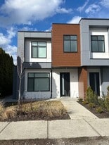 830-830 Lawson Ave in Kelowna, BC - Building Photo