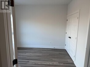 1100 Lackner Pl in Kitchener, ON - Building Photo - Building Photo