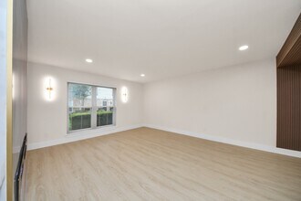 14647 Perthshire Rd in Houston, TX - Building Photo - Building Photo