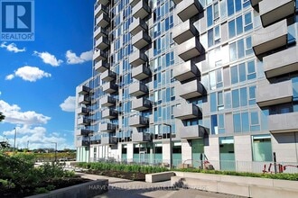 38 Monte Kwinter Ct in Toronto, ON - Building Photo - Building Photo